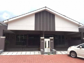 Al-Muazzin Homestay Gerik, Perak (1)